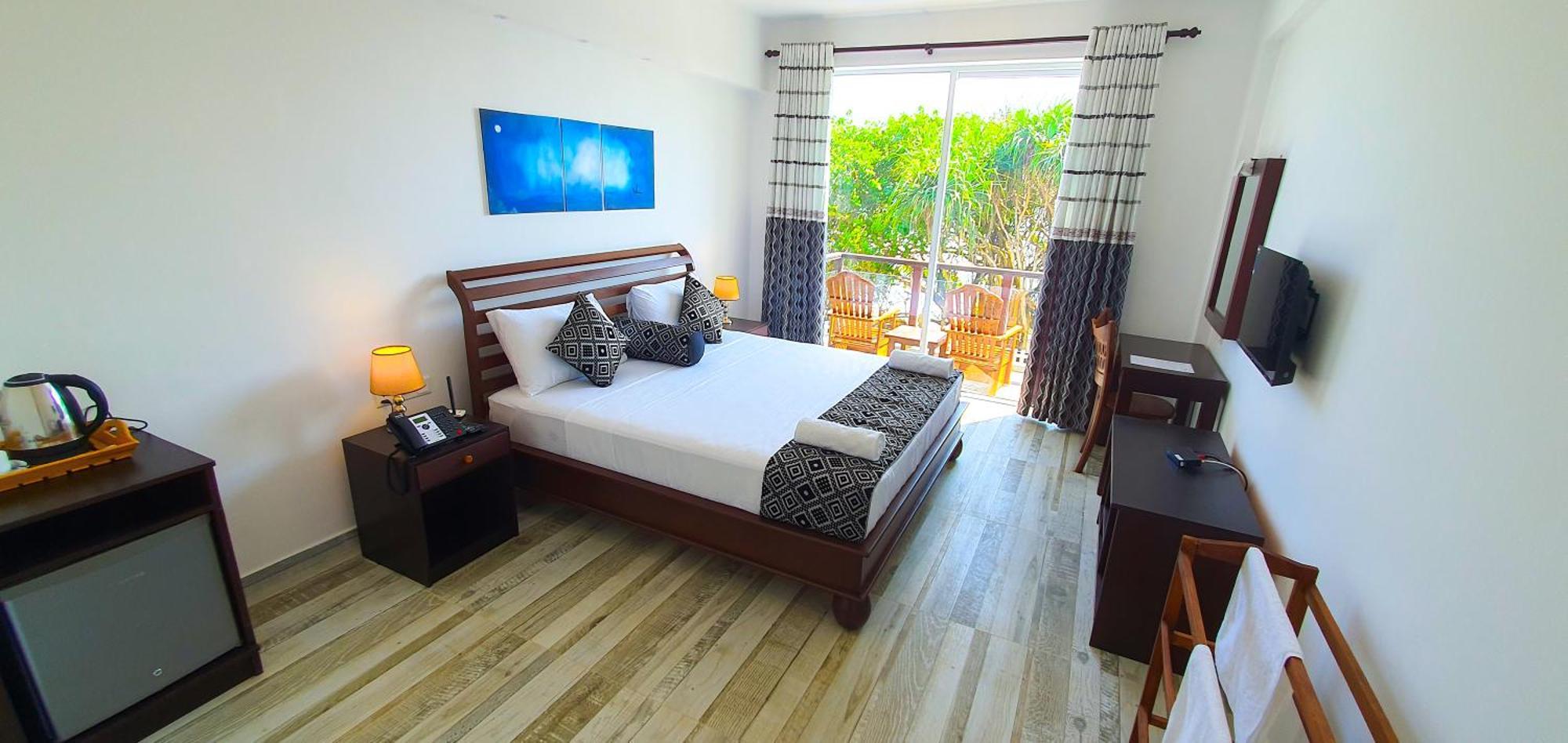 Ara Beach Resort Mirissa Exterior foto